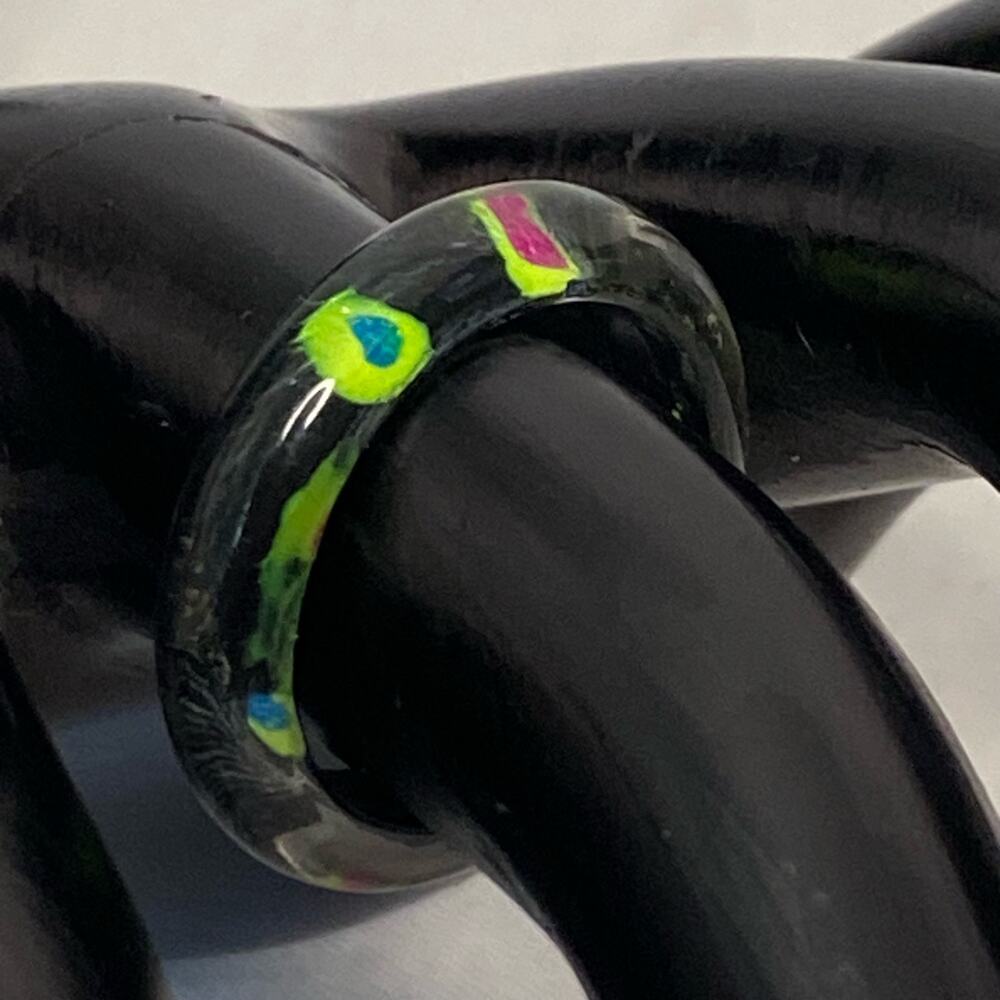 💎Painted Acrylic Band Ring Black With Multicolor Dots